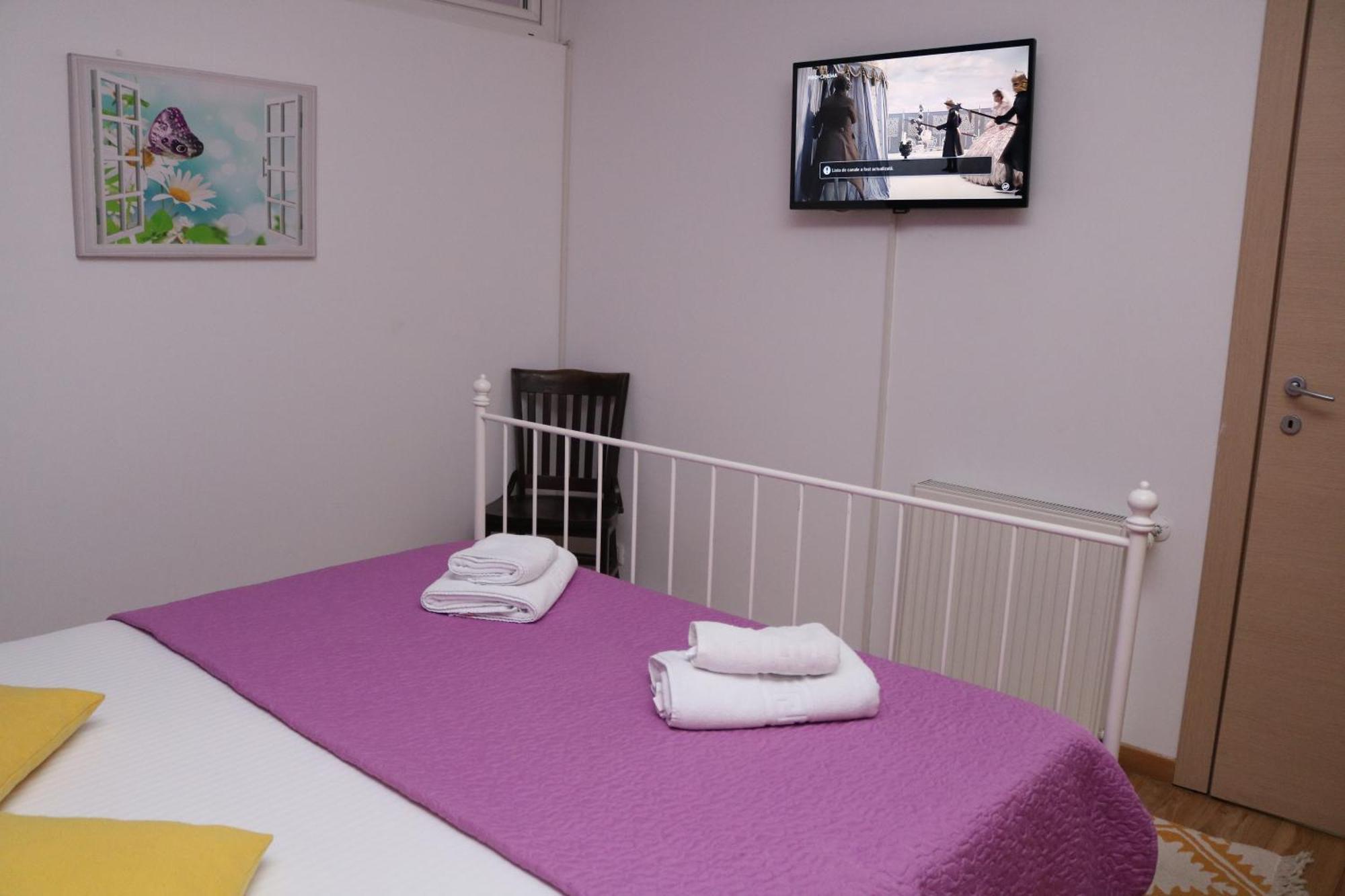 Flowers Apartments Тимишоара Номер фото