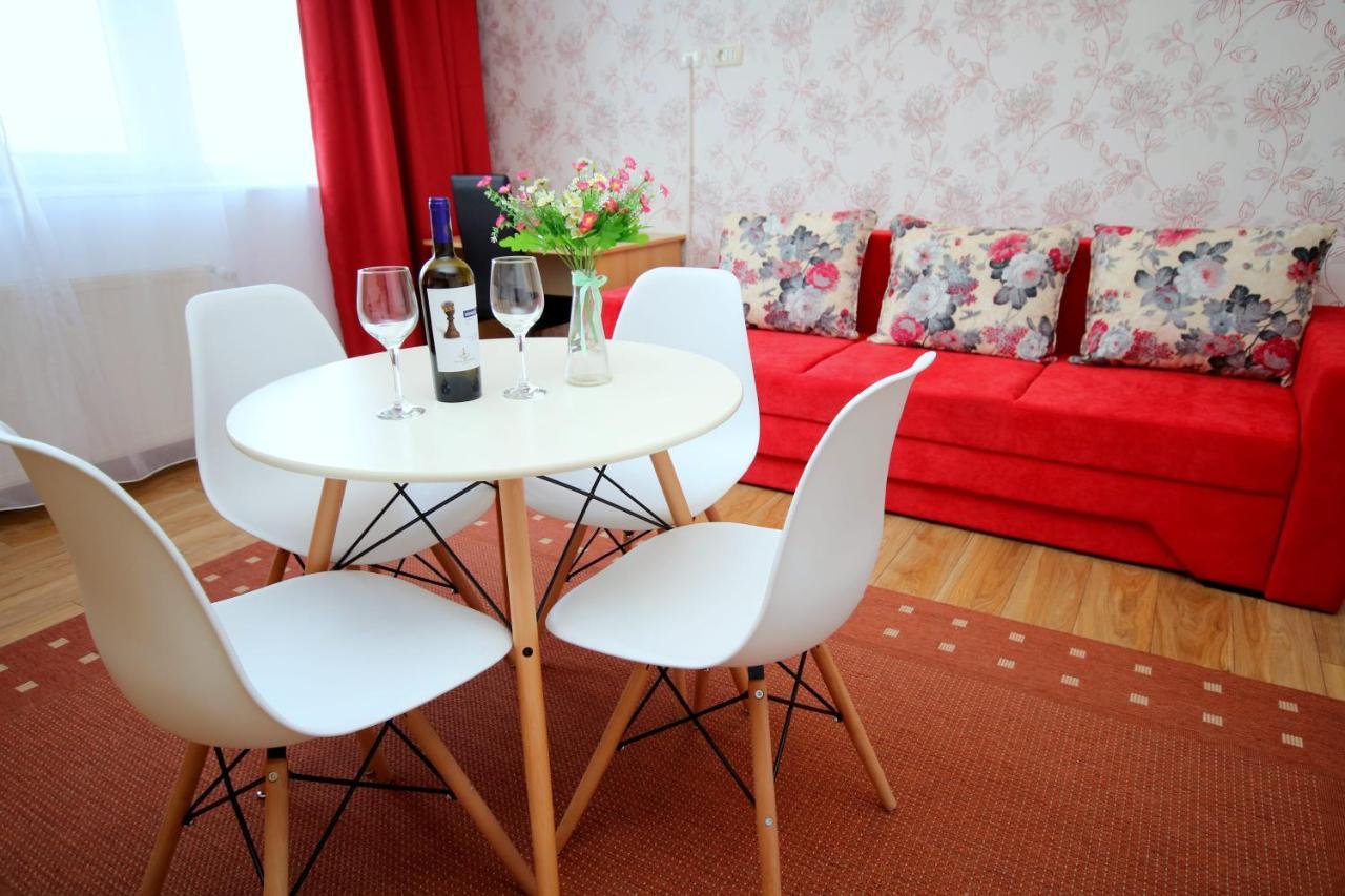 Flowers Apartments Тимишоара Экстерьер фото