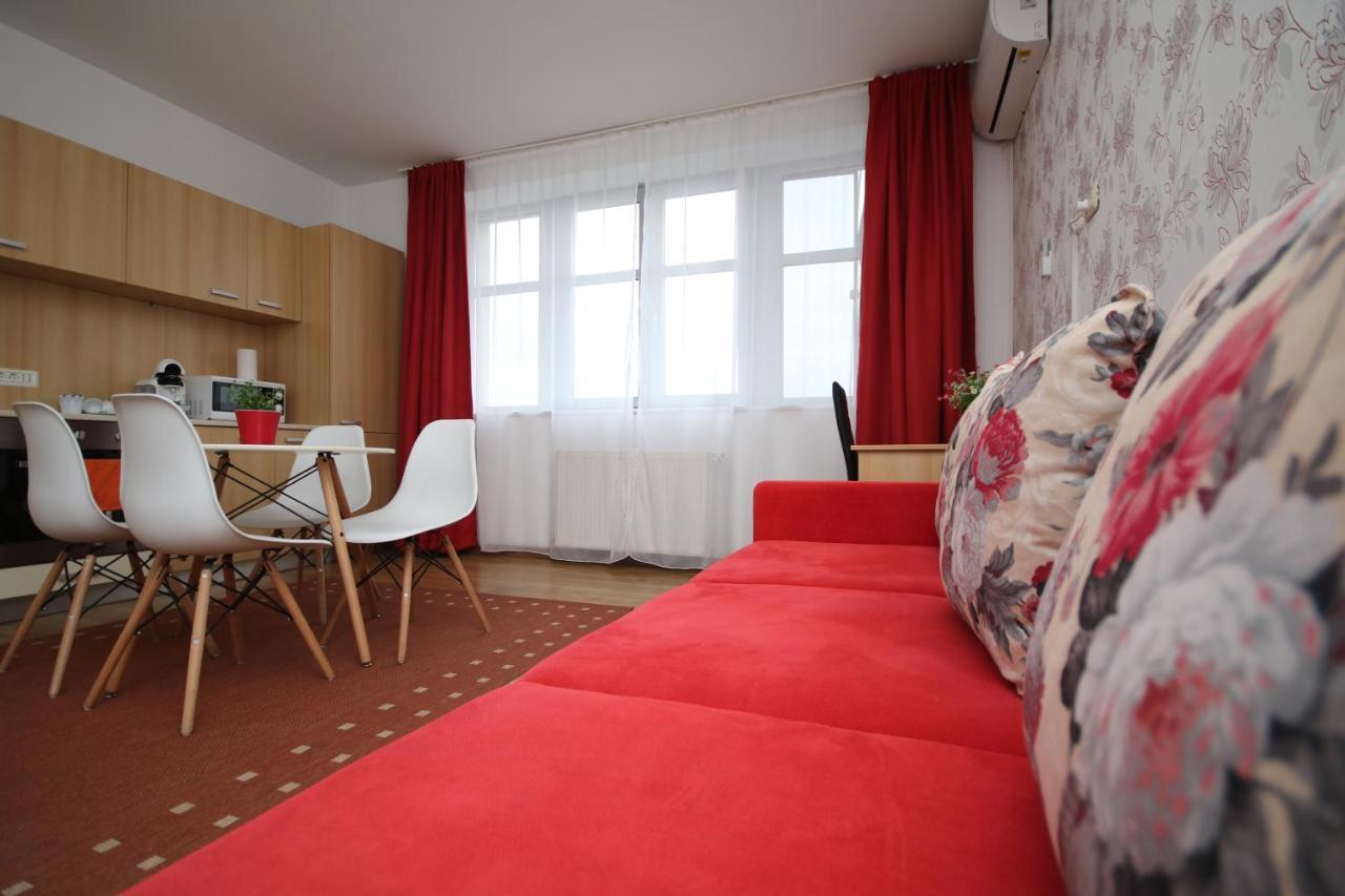 Flowers Apartments Тимишоара Экстерьер фото